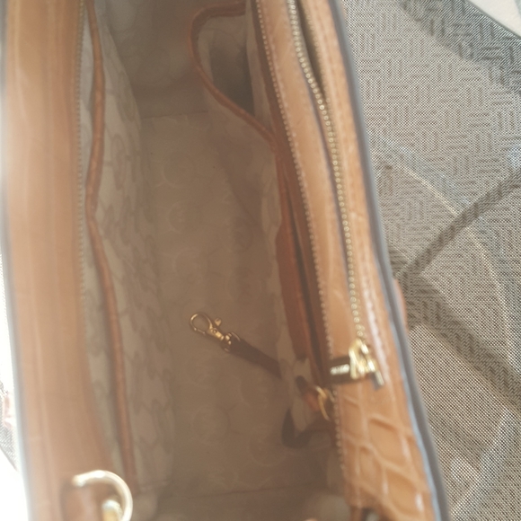 MICHAEL CORS SATCHEL BAG - Picture 9 of 16